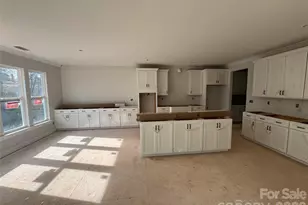 1353 Knob Crk Dr, Gastonia, NC 28054 - Photo 9