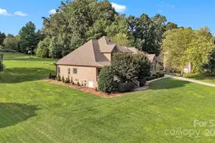 1163 Willow Creek Dr, Newton, NC 28658 - Photo 33