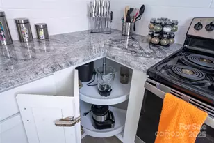 3337 Washburn Ave, Charlotte, NC 28205 - Photo 5