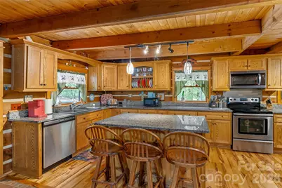 653 Lakeview Drive N, Marion, NC 28752 - Photo 11