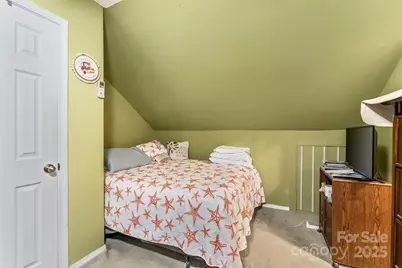 653 Lakeview Drive N, Marion, NC 28752 - Photo 21