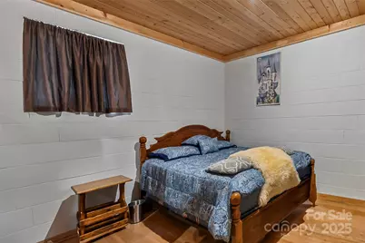 653 Lakeview Drive N, Marion, NC 28752 - Photo 27