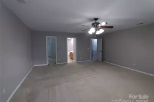 8644 Old Potters Rd, Charlotte, NC 28269 - Photo 21