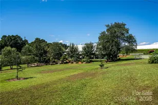 3651 W Nc 10 Hwy, Newton, NC 28658 - Photo 27