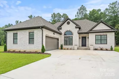 615 Little John Road, Cheraw, SC 29520 - Photo 1