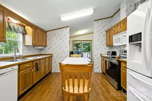 70 Pastoral Way, Hendersonville, NC 28739 - Photo 17