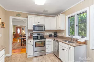 213 Chapel Dr, Lake Junaluska, NC 28745 - Photo 9