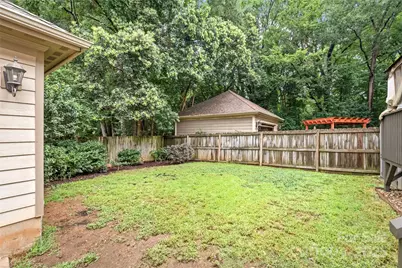 915 Millbrook Road, Charlotte, NC 28211 - Photo 37