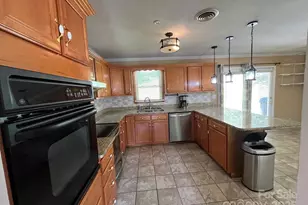 2534 Nix Creek Rd, Marion, NC 28752 - Photo 9