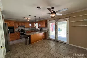 2534 Nix Creek Rd, Marion, NC 28752 - Photo 11