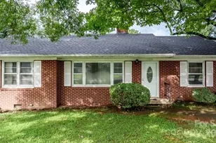 1106 3rd St Dr SE, Conover, NC 28613 - Photo 7