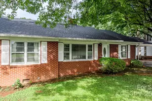 1106 3rd St Dr SE, Conover, NC 28613 - Photo 9