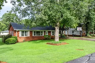 1106 3rd St Dr SE, Conover, NC 28613 - Photo 5