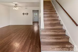 8816 Hunter Ridge Dr, Charlotte, NC 28226 - Photo 5