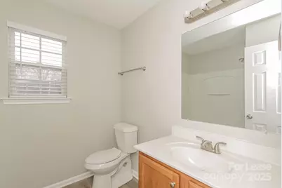 5627 Henderson Oaks Drive, Charlotte, NC 28269 - Photo 13