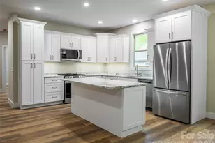 281 Carriage Crest Dr, Hendersonville, NC 28791 - Photo 15