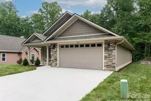 281 Carriage Crest Dr, Hendersonville, NC 28791 - Photo 5