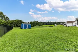 215 Lone Pine Rd, Statesville, NC 28625 - Photo 39