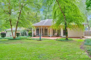 1212 Burtonwood Cir, Charlotte, NC 28212 - Photo 37