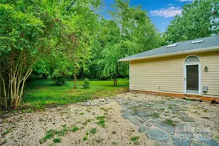 1212 Burtonwood Cir, Charlotte, NC 28212 - Photo 35