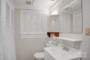 1212 Burtonwood Cir, Charlotte, NC 28212 - Photo 21