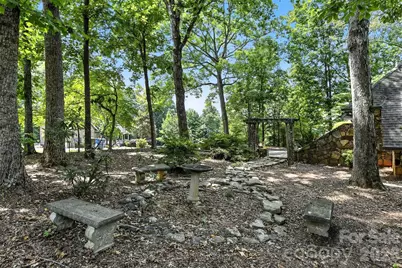 5042 Ridgeland Drive, Hickory, NC 28602 - Photo 37