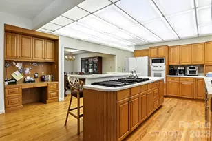 5042 Ridgeland Dr, Hickory, NC 28602 - Photo 13