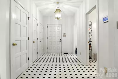 5042 Ridgeland Drive, Hickory, NC 28602 - Photo 3