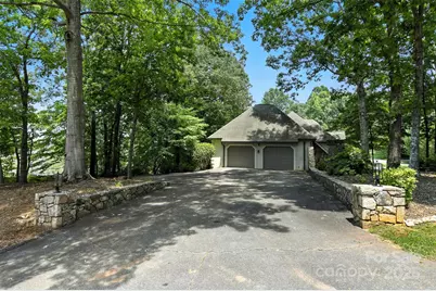 5042 Ridgeland Drive, Hickory, NC 28602 - Photo 35