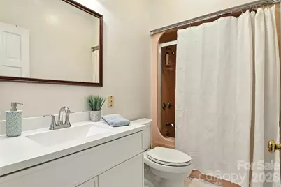 5042 Ridgeland Drive, Hickory, NC 28602 - Photo 23