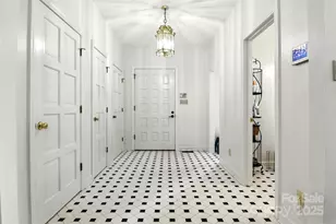 5042 Ridgeland Dr, Hickory, NC 28602 - Photo 3