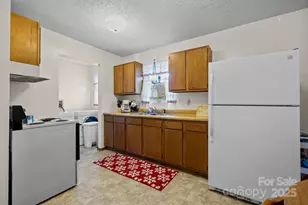 204 Cedar Hill Rd, Asheville, NC 28806 - Photo 7