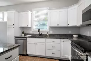 29 Fairview Ave, Asheville, NC 28803 - Photo 9