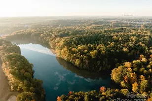 5028 Mint Hbr Wy, Charlotte, NC 28269 - Photo 5