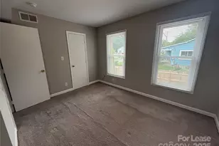 310 Catawba Ave W, Mount Holly, NC 28120 - Photo 17