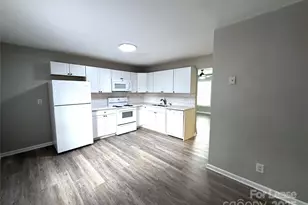 310 Catawba Ave W, Mount Holly, NC 28120 - Photo 9