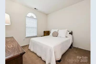 5607 Oak Drive, Charlotte, NC 28216 - Photo 19