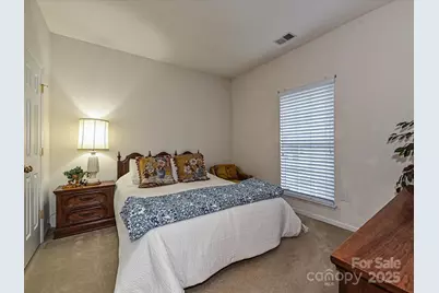 5607 Oak Drive, Charlotte, NC 28216 - Photo 17