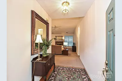 5607 Oak Drive, Charlotte, NC 28216 - Photo 3