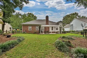 5607 Oak Dr, Charlotte, NC 28216 - Photo 25