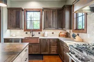 50 Hallett Ct, Asheville, NC 28803 - Photo 17