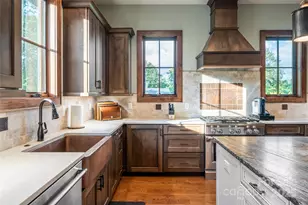 50 Hallett Ct, Asheville, NC 28803 - Photo 15