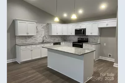 302 E Boyd Street #Unit B, Maiden, NC 28650 - Photo 3