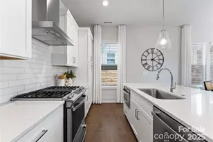 2600 Mason Cir, Charlotte, NC 28205 - Photo 13