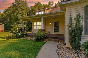 215 Meadow Lake Dr, Salisbury, NC 28146 - Photo 3