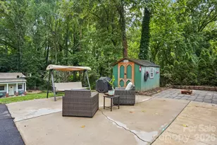 1527 Burnley Rd, Charlotte, NC 28210 - Photo 21