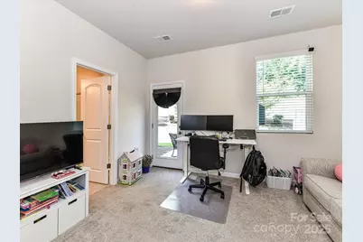 2313 Lazette Drive, Charlotte, NC 28216 - Photo 5