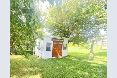 329 Morehead Road, Marion, NC 28752 - Photo 7