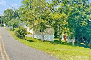 329 Morehead Rd, Marion, NC 28752 - Photo 19