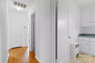 343 Wakefield Dr, Charlotte, NC 28209 - Photo 9